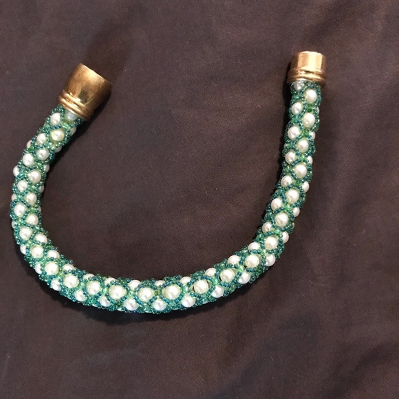 Gorgeous Handmade Bracelet - Picture 2 of 6